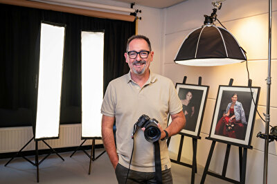 Tjapko in de fotostudio in Pijnacker