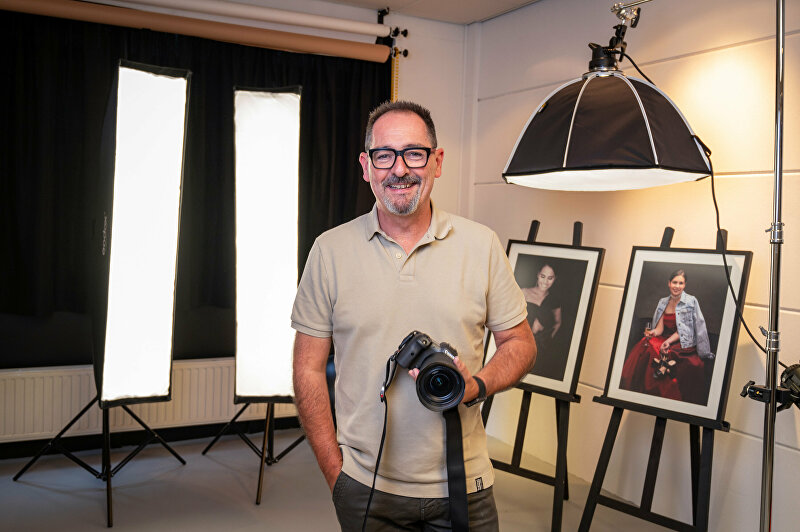 Tjapko in de fotostudio in Pijnacker